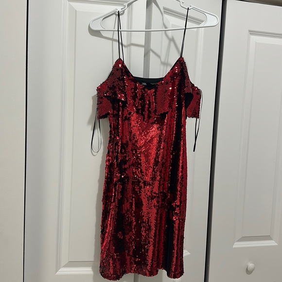 Zara Shiny Red Dress - Picture 1 of 1